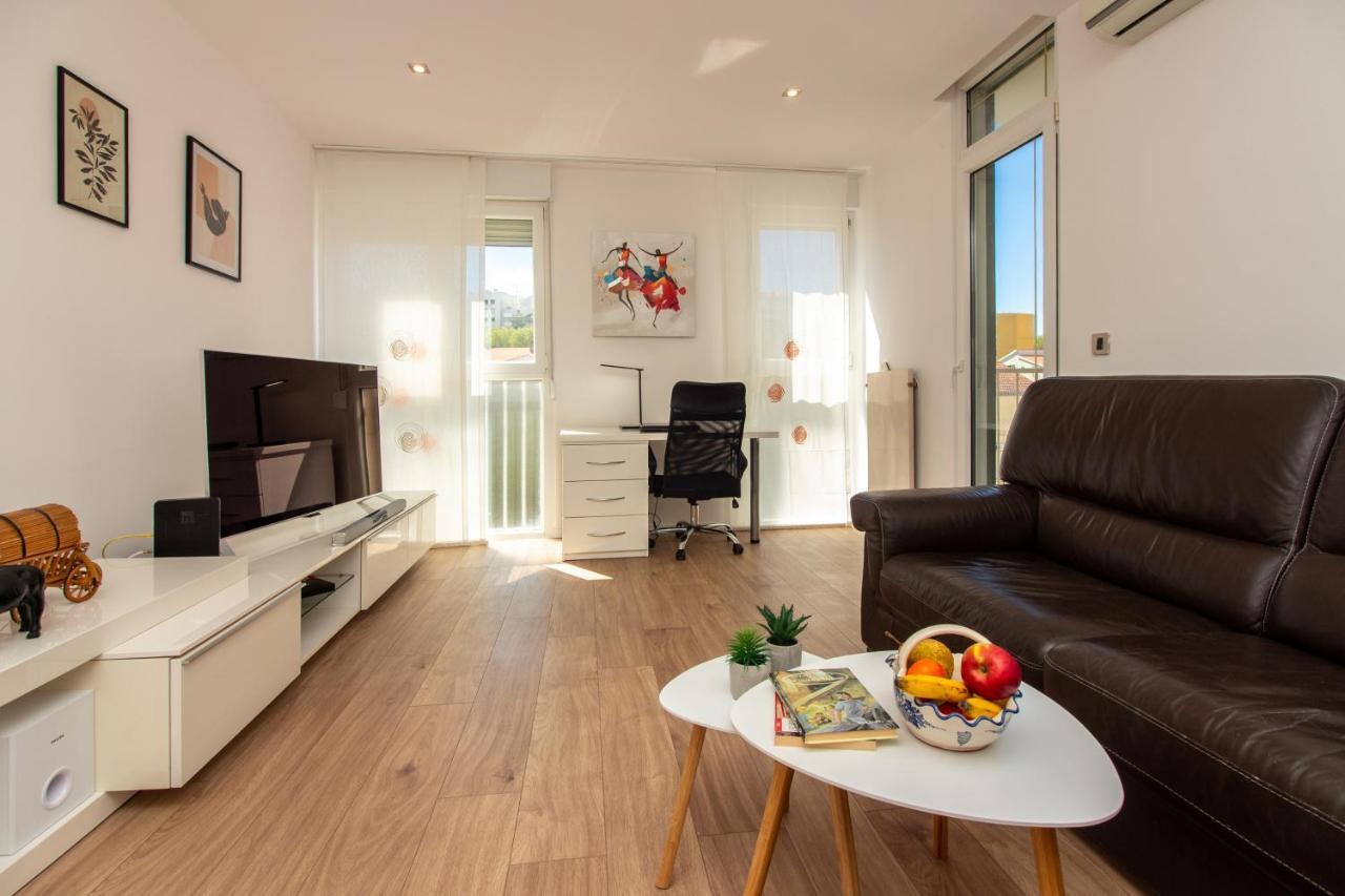 Apartamento Bura2 , With Private Parking In The Garage Split Exterior foto